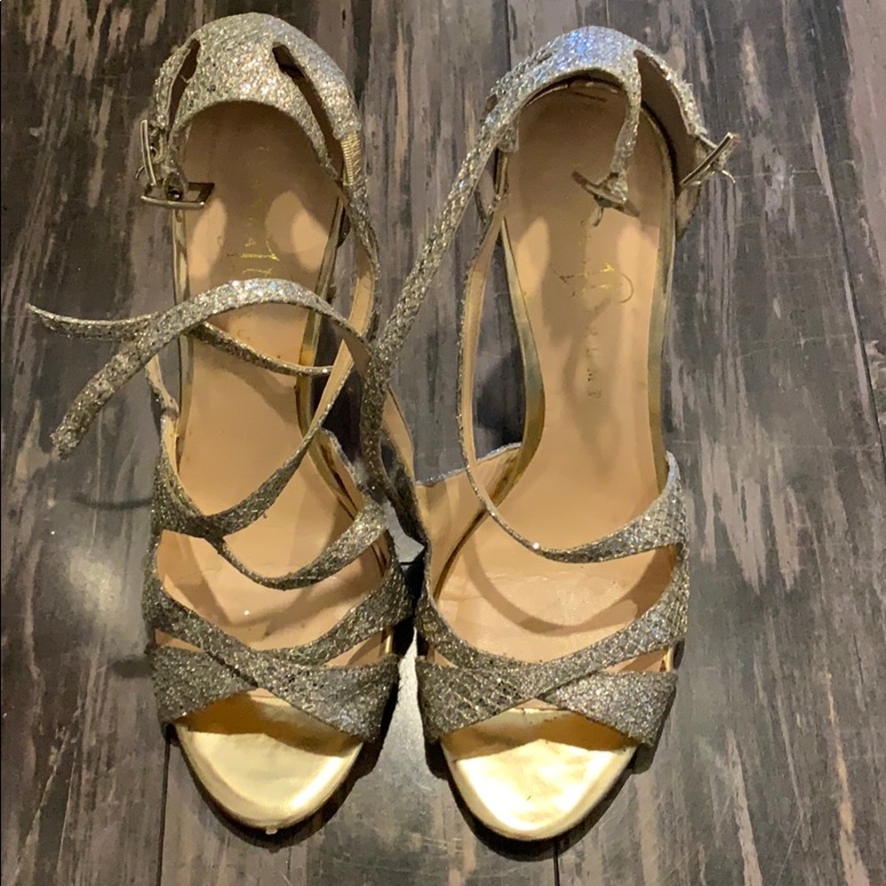 Ivanka trump open toe silver high heel shoes